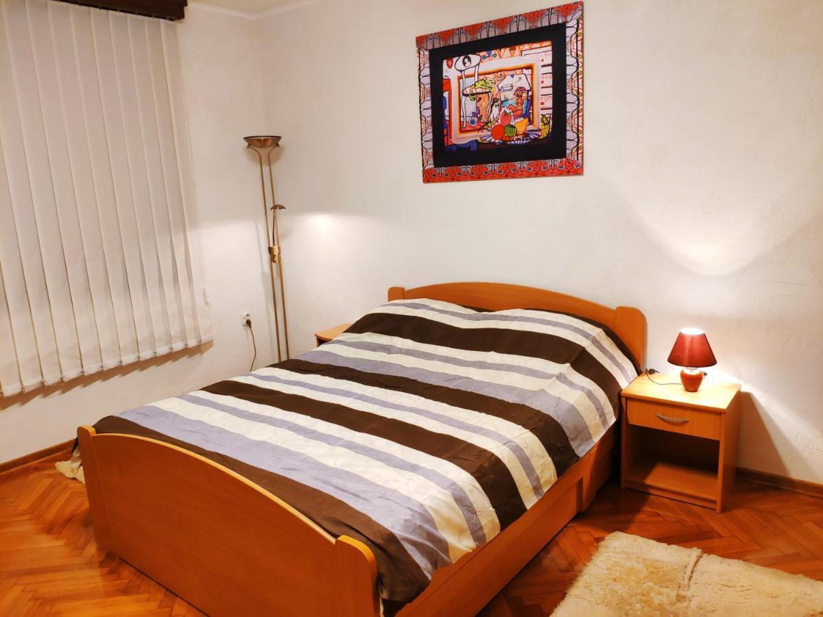 V2 With Love - Vintage Modern And Spacious Beograd Eksteriør billede