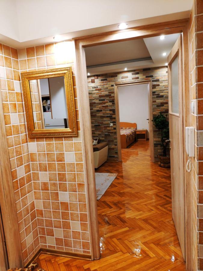 V2 With Love - Vintage Modern And Spacious Beograd Eksteriør billede