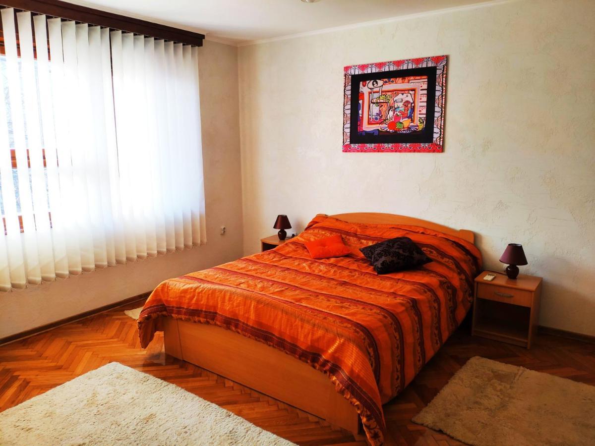 V2 With Love - Vintage Modern And Spacious Beograd Eksteriør billede